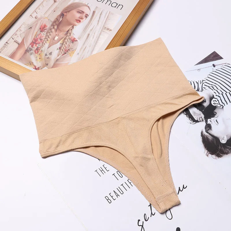 SlimLuxe – Shaping-Tanga mit Bauchkontrolle und Po-Lifting